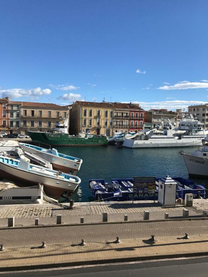 Le Petit Bijou Sete, Quatre Appartements Au Centre Ville, Trois Avec Vue Canal Exterior photo